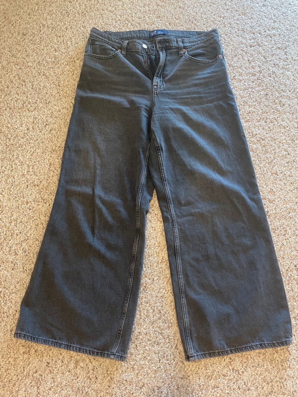 GAP Wide-Leg Jeans in Washed Black Denim